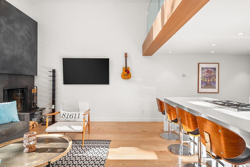 Fifth Avenue 303, Newly Remodeled, Light-Filled 3 Bdr Condo, Close To Ski Slopes Аспен Экстерьер фото